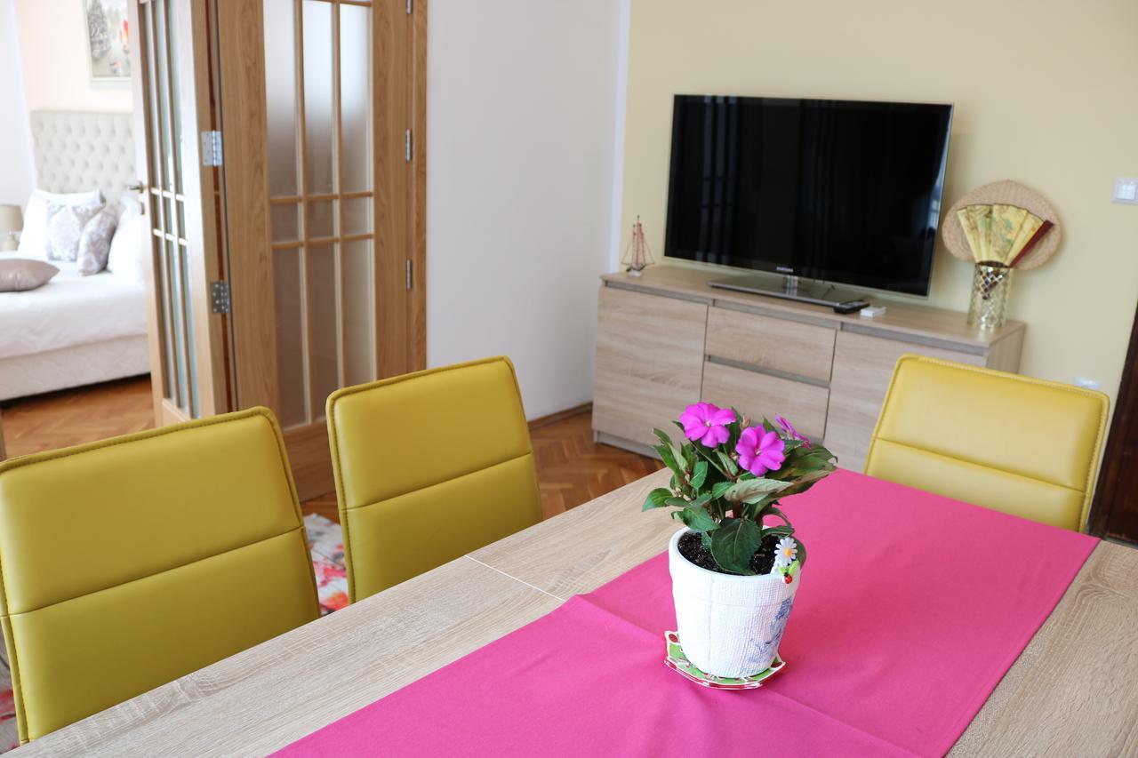 Sea Port Celebrity Apartment - Lets4Holiday Varna Exterior photo
