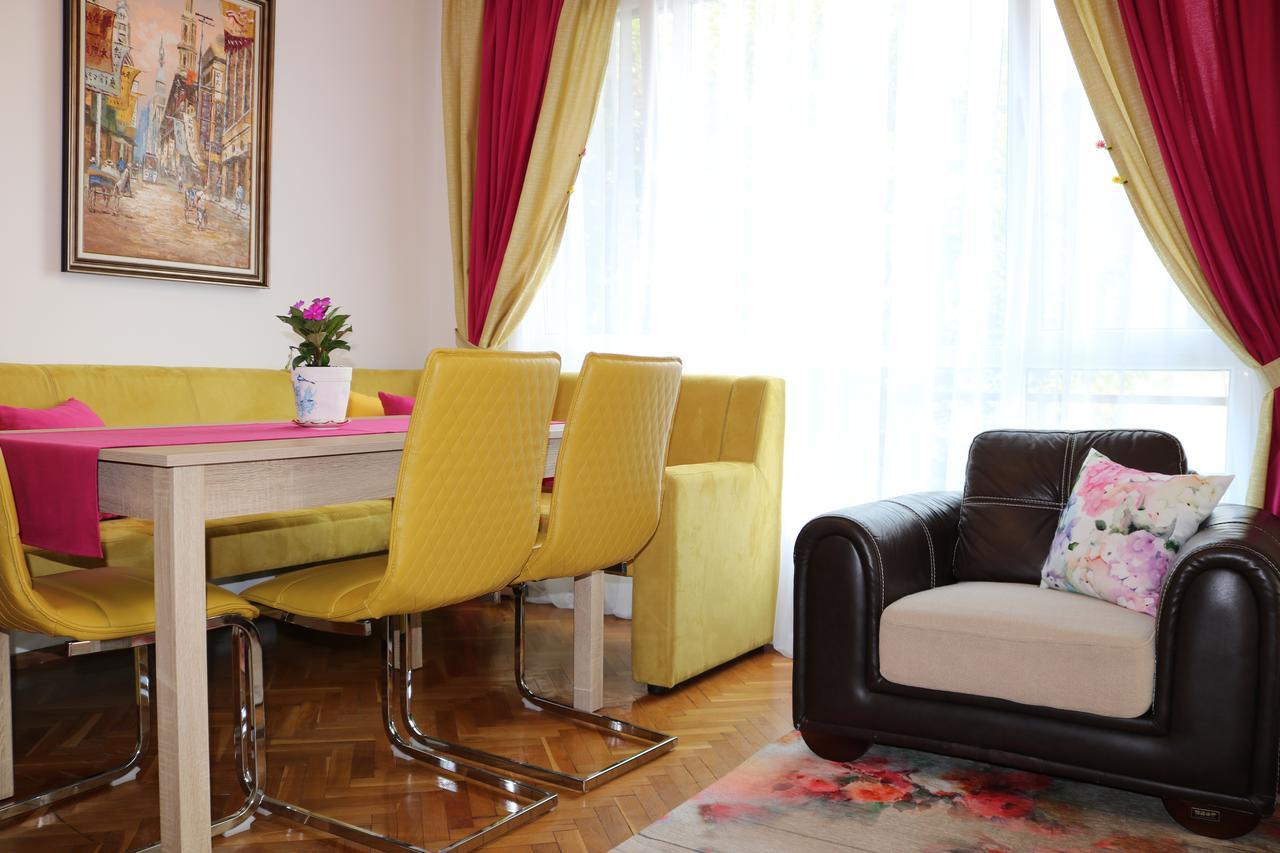 Sea Port Celebrity Apartment - Lets4Holiday Varna Exterior photo