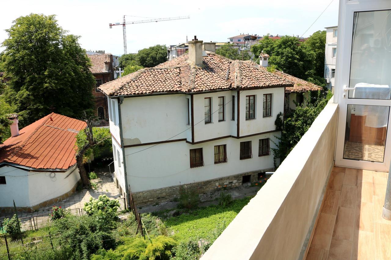 Sea Port Celebrity Apartment - Lets4Holiday Varna Exterior photo