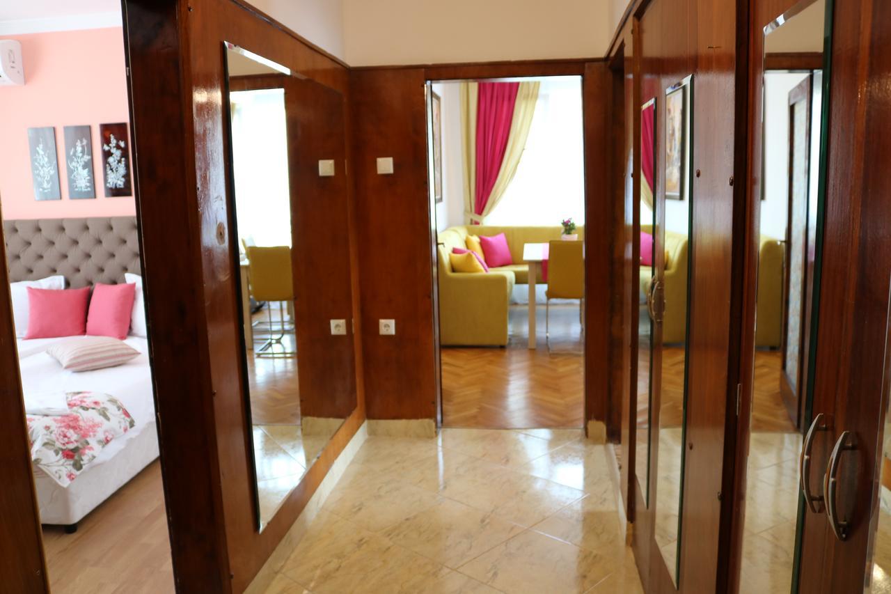 Sea Port Celebrity Apartment - Lets4Holiday Varna Exterior photo