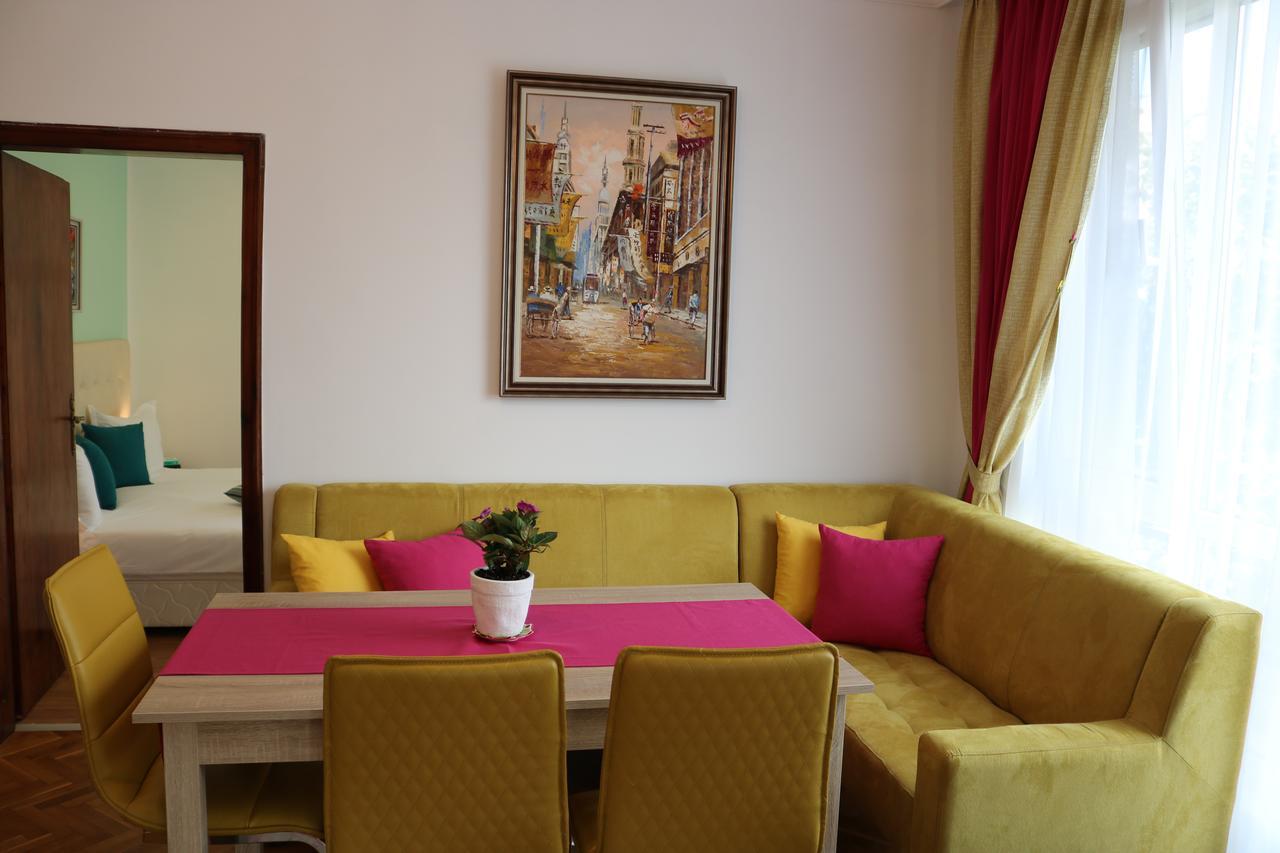 Sea Port Celebrity Apartment - Lets4Holiday Varna Exterior photo