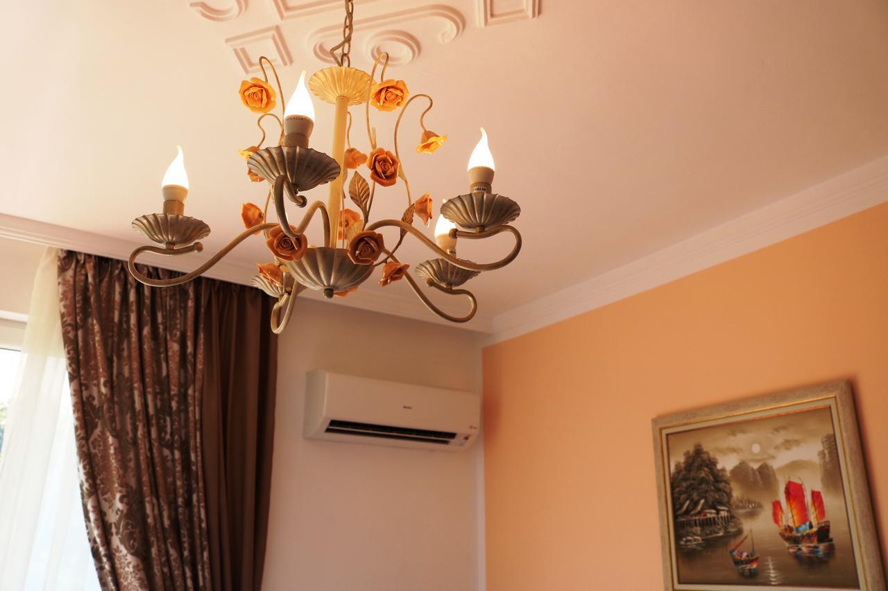 Sea Port Celebrity Apartment - Lets4Holiday Varna Exterior photo